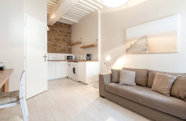 GuestReady - Charming Studio for 2 near the Metro