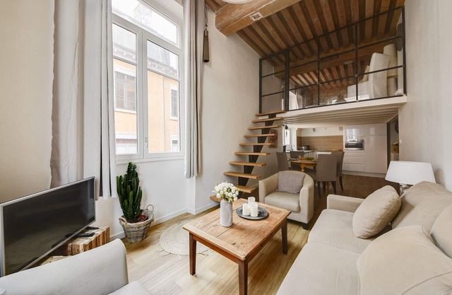 GuestReady - Magnificent duplex canut hypercentre