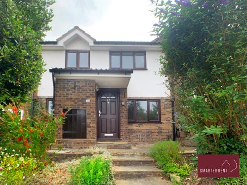 Guildford - 2 Bedroom House