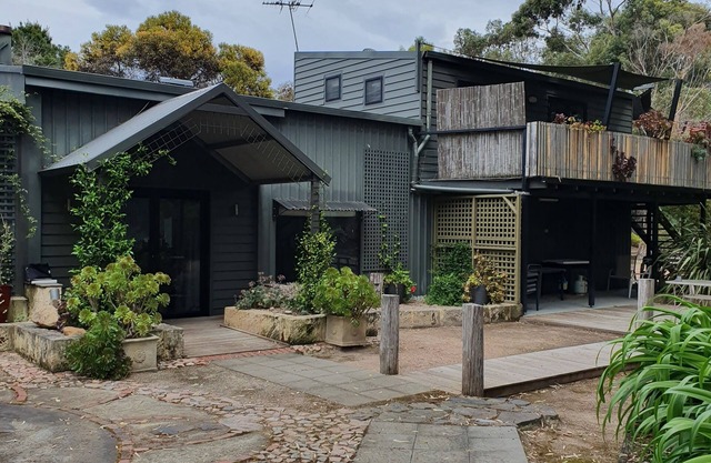 Gum Tree House