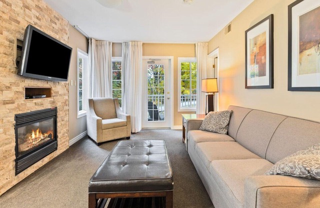 Gym+Pool+PetFriendly+KingBeds