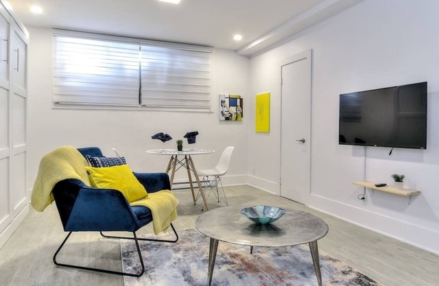 Hôtel à la maison - The Villeray Nest