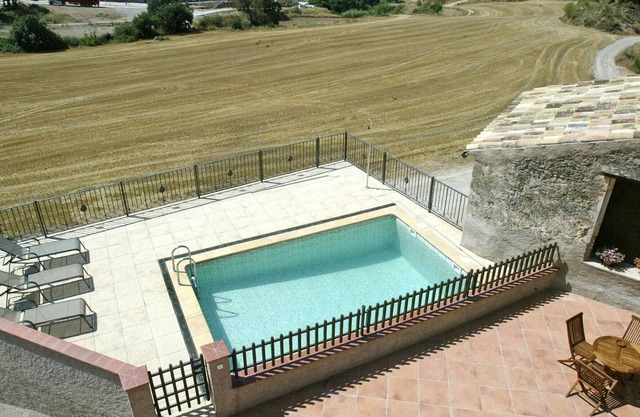 Heritage Cottage in Maians with Swimming Pool
