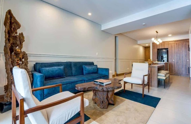 H105 |✨ Luxury 2BR in Cali’s Best Building | Pool + Balcony | 24/7 Security
