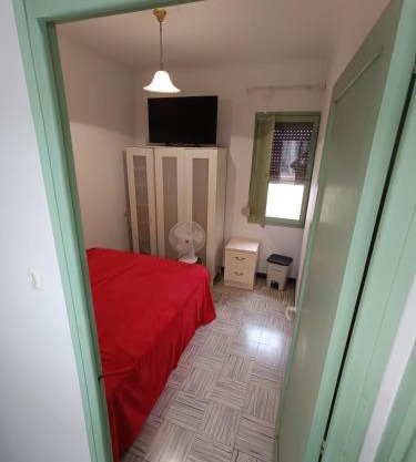 Habitación Cama Grande doble 150 x 190 Smart TV