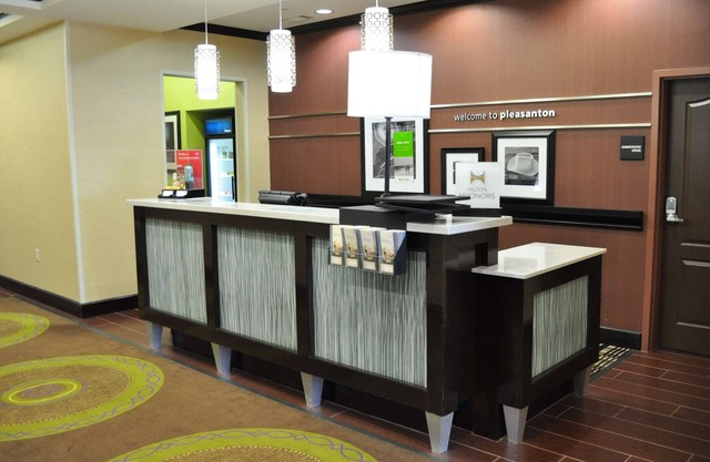 Hampton Inn Pleasanton
