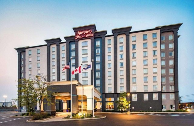 Hampton Inn & Suites by Hilton Toronto Airport
