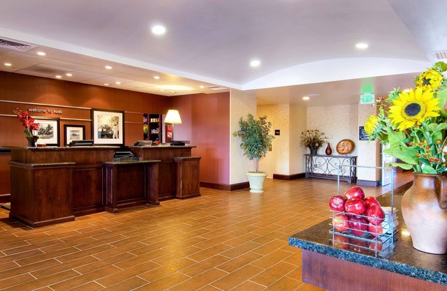 Hampton Inn & Suites Lodi