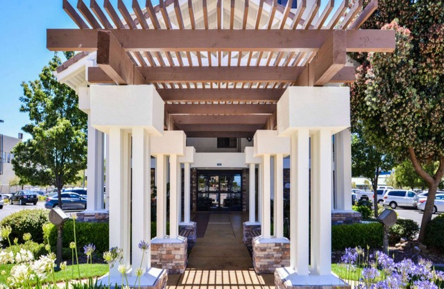 Hampton Inn & Suites San Francisco-Burlingame-Airport South