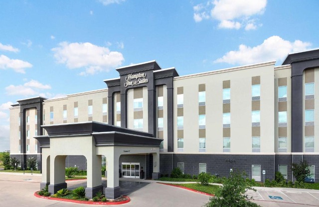 Hampton Inn & Suites San Antonio Brooks City Base, TX