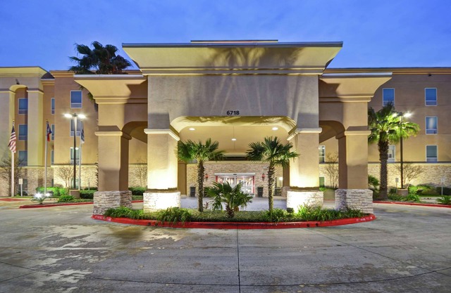 Hampton Inn & Suites San Antonio/Northeast I-35