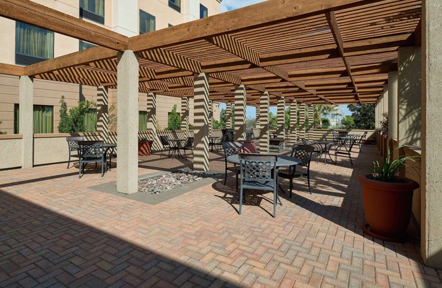 Hampton Inn & Suites Waco-South