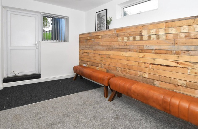 Hanford Apartment One