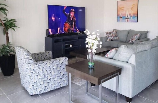 Happy Wimauma Home
