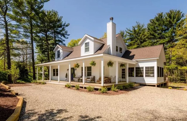 Harbor Country Haven - SW Michigan summertime retreat for beaches, wine and fun
