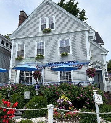 Harborview Inn