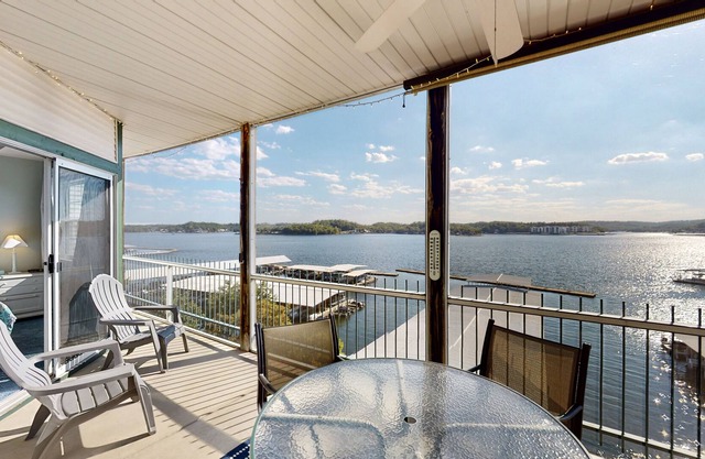 HARBOUR TOWNE 707W | 3 Bed, 2 Bath