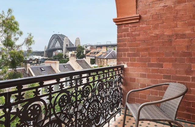 Harbour View on Windmill St, Apt. 7