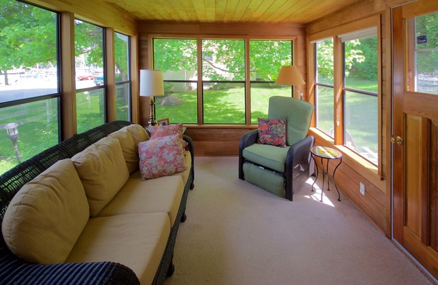 Harbourfront Cottage!