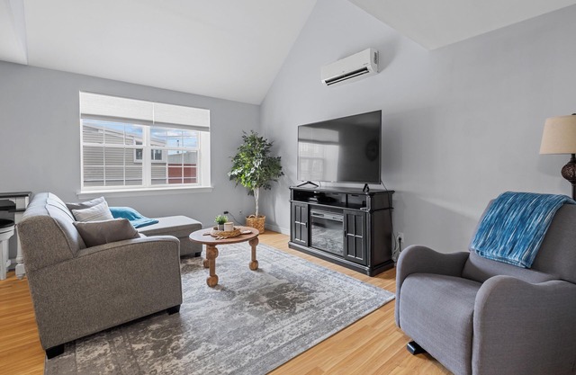 Harbourview Loft B Two Bedroom Loft Apartment Located in Downtown Summerside