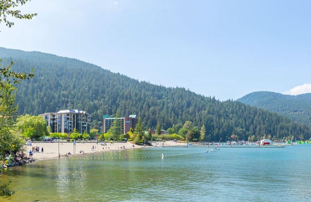 Harrison Lake Retreat Studio Suite