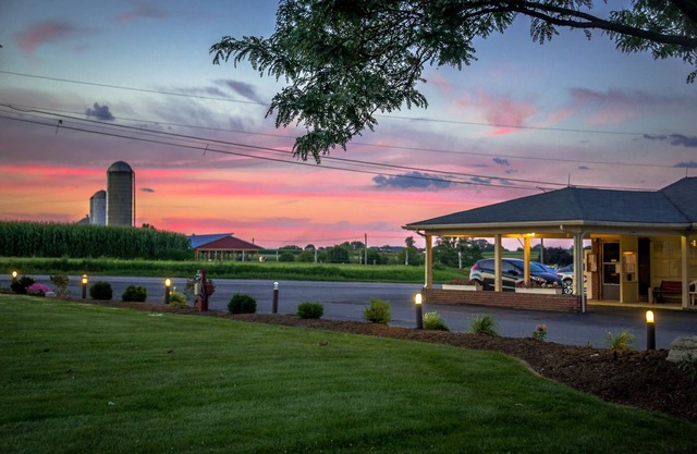 Harvest Drive Family Inn