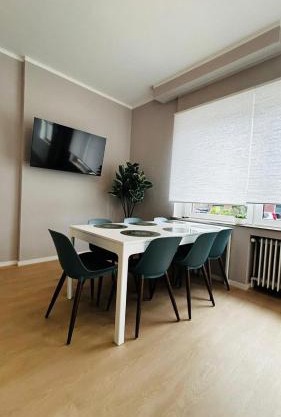 Haus Rasink I Monteure I Teams I 160m2 I 5 Z I Terrasse I P I 2 WC I Küche I Smart TV