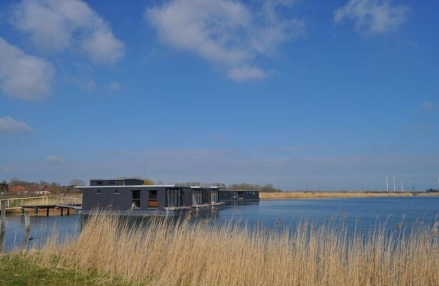 Hausboot der Friesländer