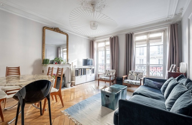 Haussmann’s Eye, by Veeve