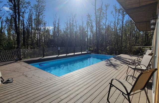 Hawaiian Naturist Park. Clothing optional bed & breakfast at Volcano! Cabin 2
