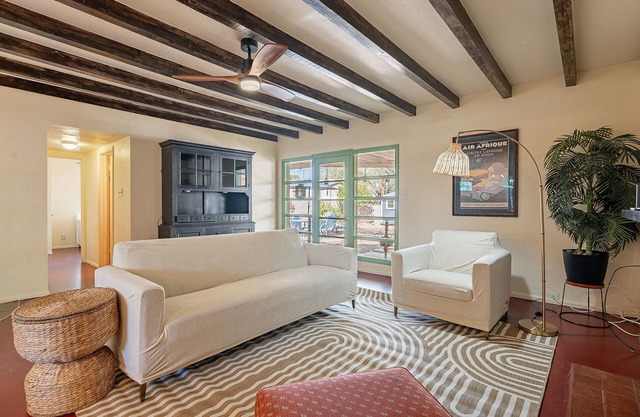 Hawthorne Manor - 3BD in Central Tucson with Patio