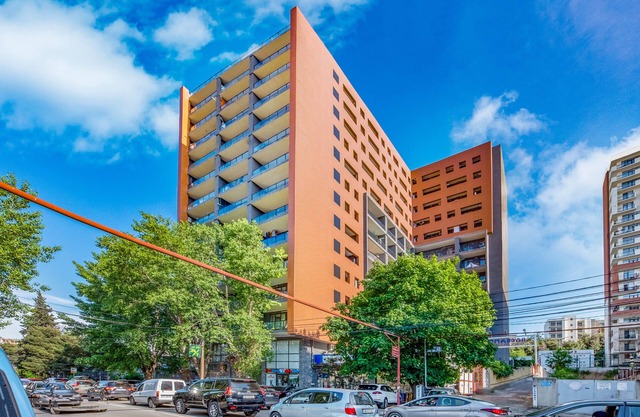 HB apartments University