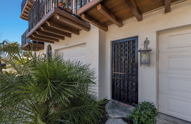 Heart of Boca Grande Village!