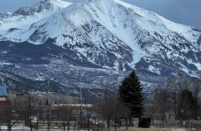 Heart of Carbobdale, CO - 4 bedroom - 3 Bath Townhome!