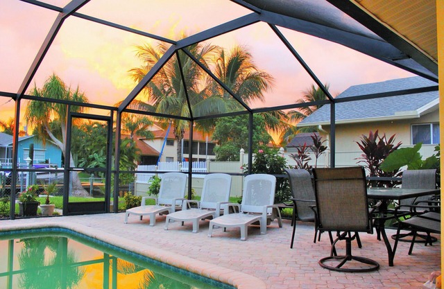 Heated pool home, canal gulf access, convenient to attractions, newly renovated