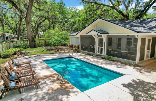 Heated Private Pool! Steps to Village and Beaches! Family Home