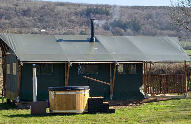Hebog Glamping Lodge