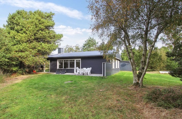 "Heidie" - 3.0km from the sea by Interhome