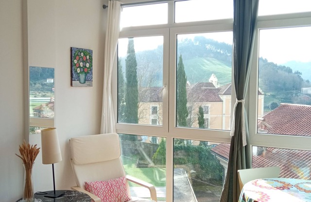 Helle Ferienwohnung in Limpias, Cantabrien mit Schöne Aussicht