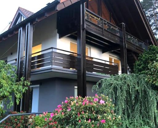 Helle große Wohnung mit grandiosem Ausblick, Terrasse und Balkon