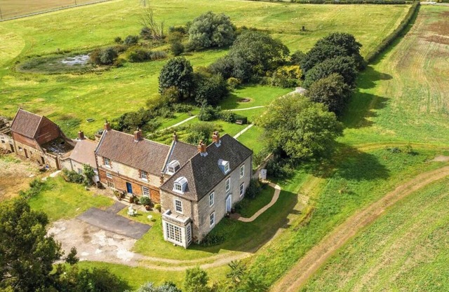 Hen Party & Large Groups: Luxury Manor House: Sleeps 24