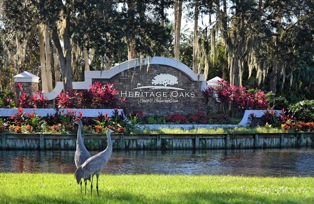 Heritage Oaks Golf and Country Club FIRST FLOOR Condo.