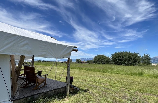 Heritage Ranch 'Jefferson' Glamping Tent (9)