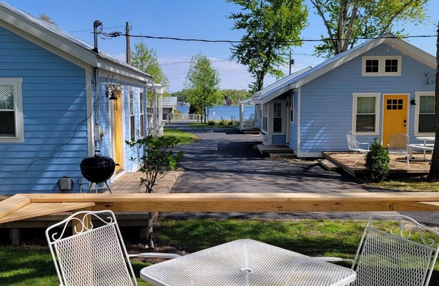 Heron's Nest I Paw Paw Lake Cottages I The UP #6