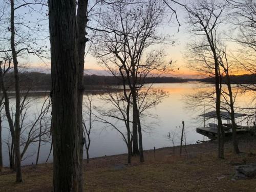 Hickory Haven - Stunning Lake Views - Private Dock