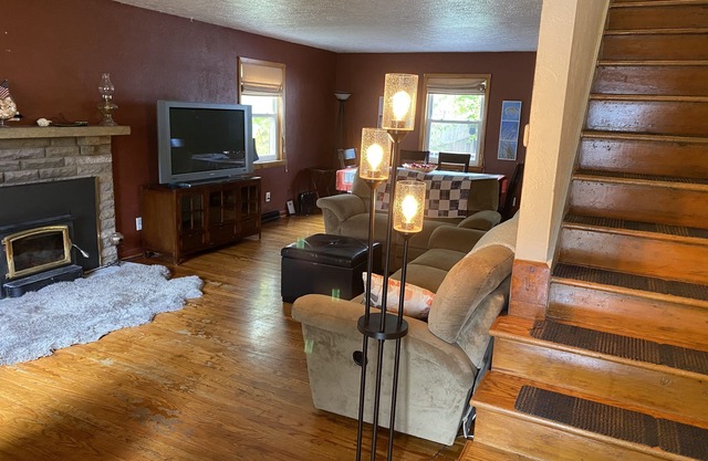 Hidden Heaven 2 has 3 bedrooms, 2 full bathrooms near WSU/UD/WPAFB/MVH/KMC