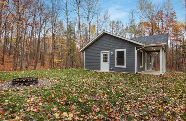 "Hidden Oasis" Cozy 2BR Cabin in the Woods