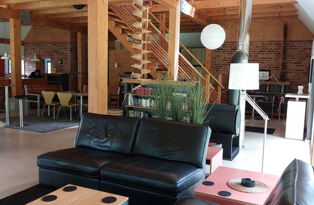 High-quality equipped vacation home with 520m2 living space for up to 12 people.