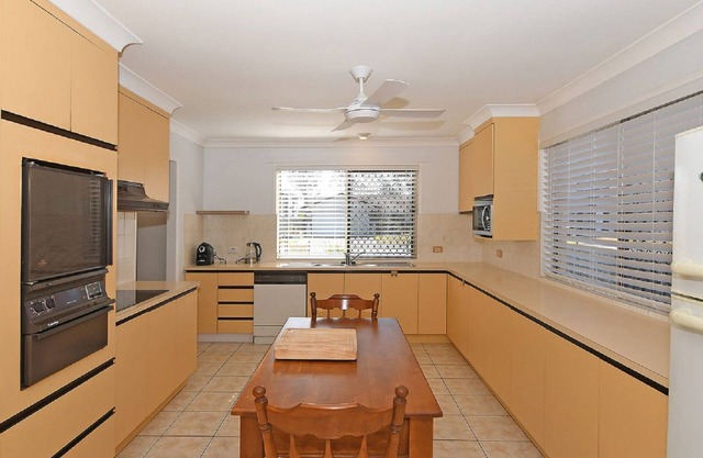 High Tide On Burrum (Whole House)- Close to Beach - 3BR- Aircon