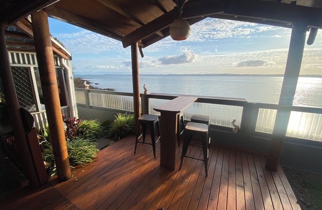 High Tides Guest HousenPet friendly waterfront accomodation